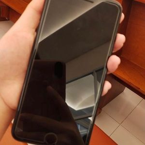 Black iPhone 8 Plus
